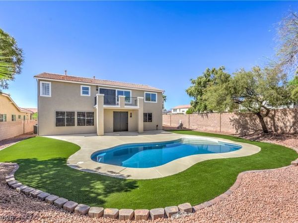 1696 Starlight Peak Court , North Las Vegas, NV 89084