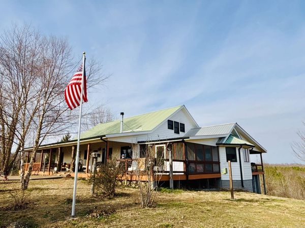 1915 Ridge Road, Mountain View, AR 72560