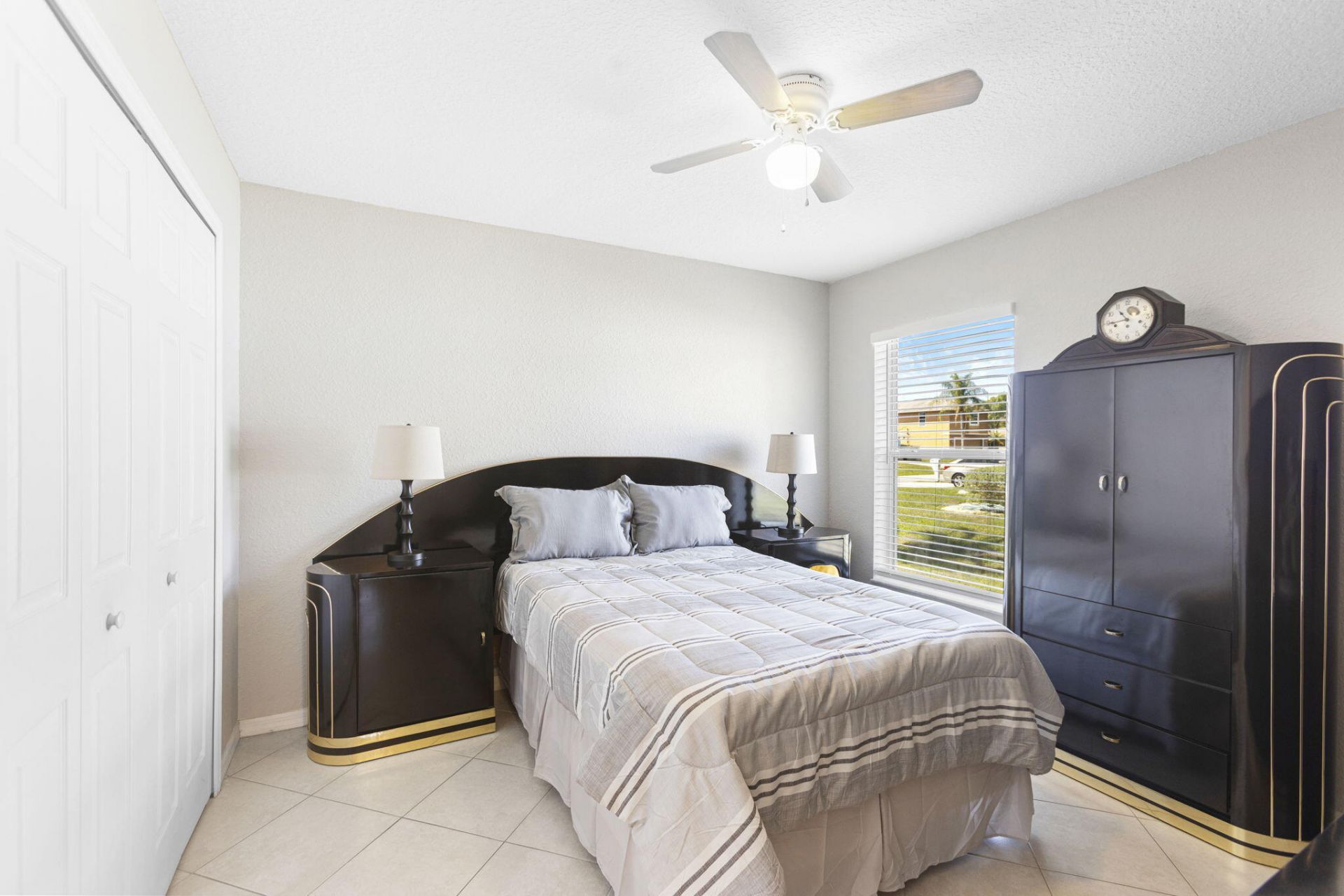 861 SE Cavern Avenue, Port Saint Lucie, FL 34983 Photo