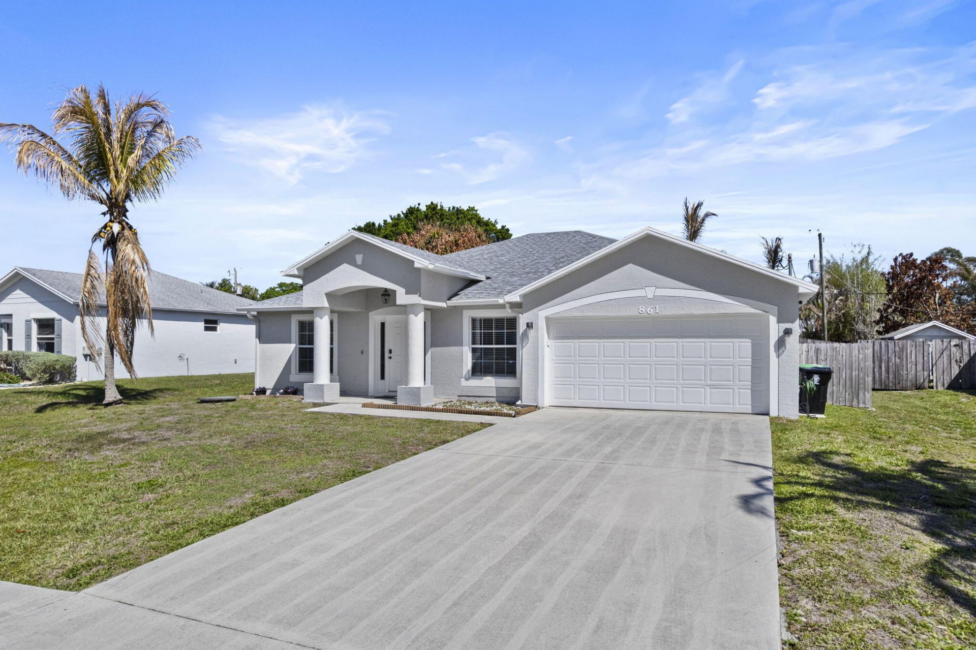 861 SE Cavern Avenue, Port Saint Lucie, FL 34983 Photo