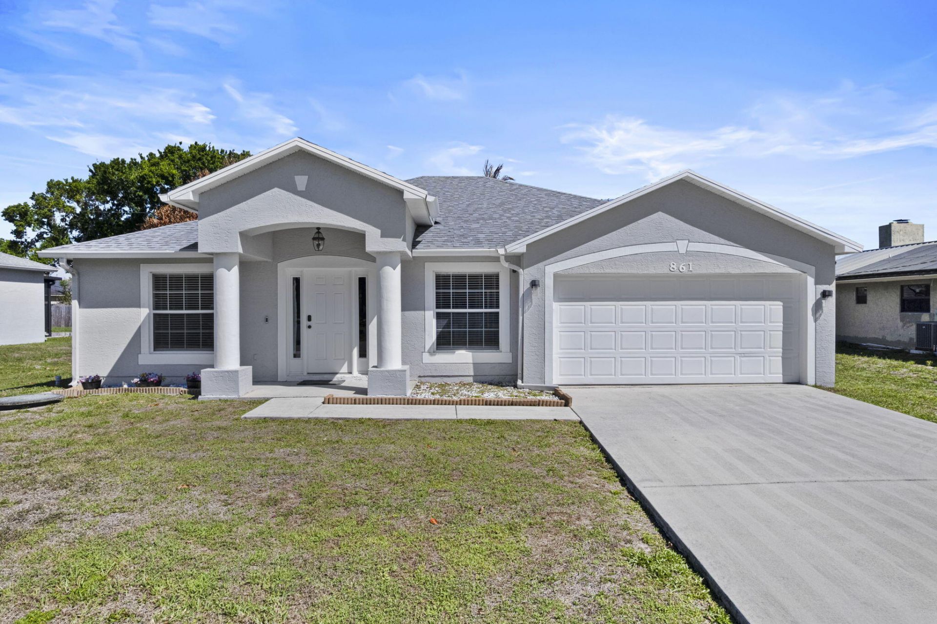 861 SE Cavern Avenue, Port Saint Lucie, FL 34983 Photo
