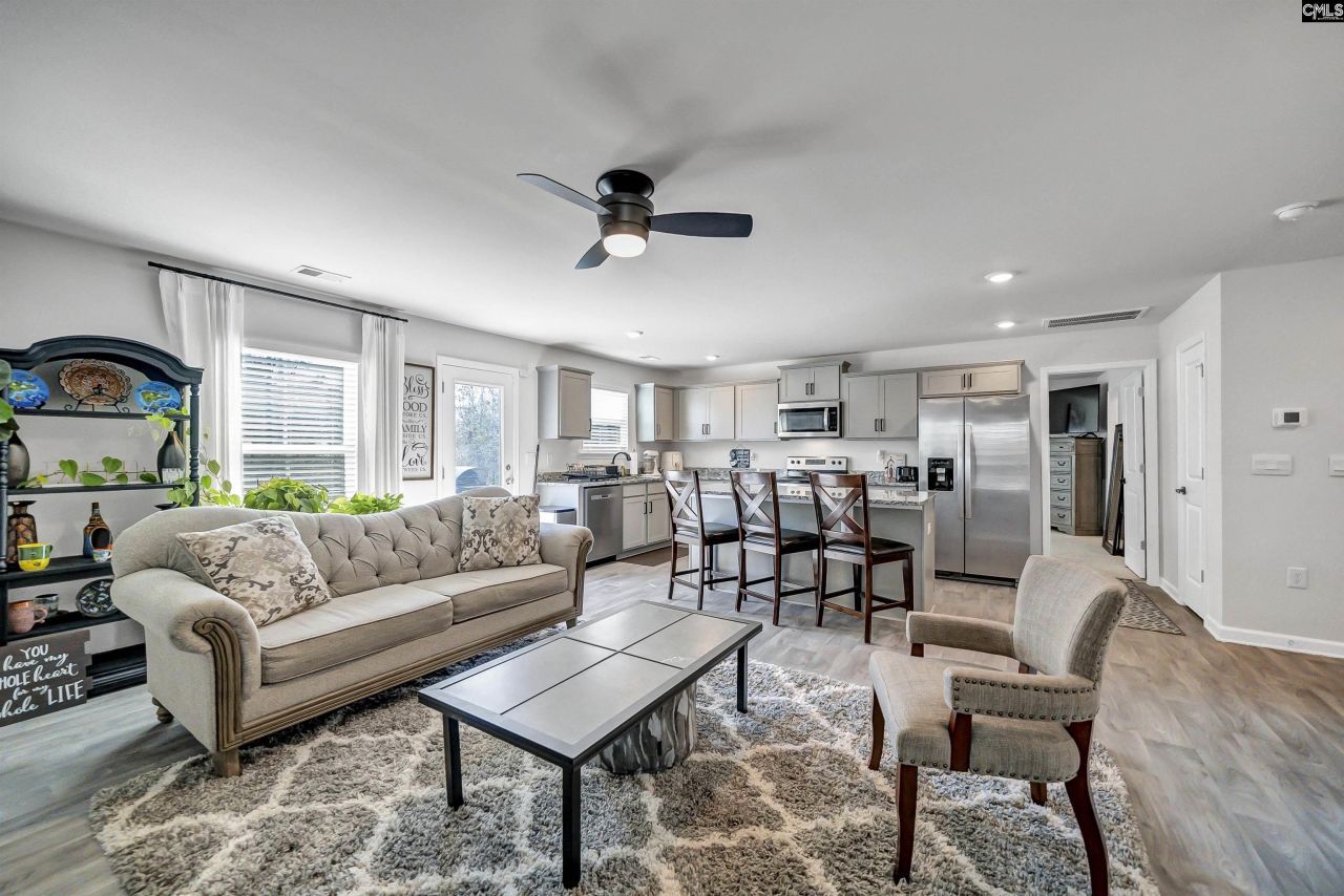 281 Carrington Drive Photo 12