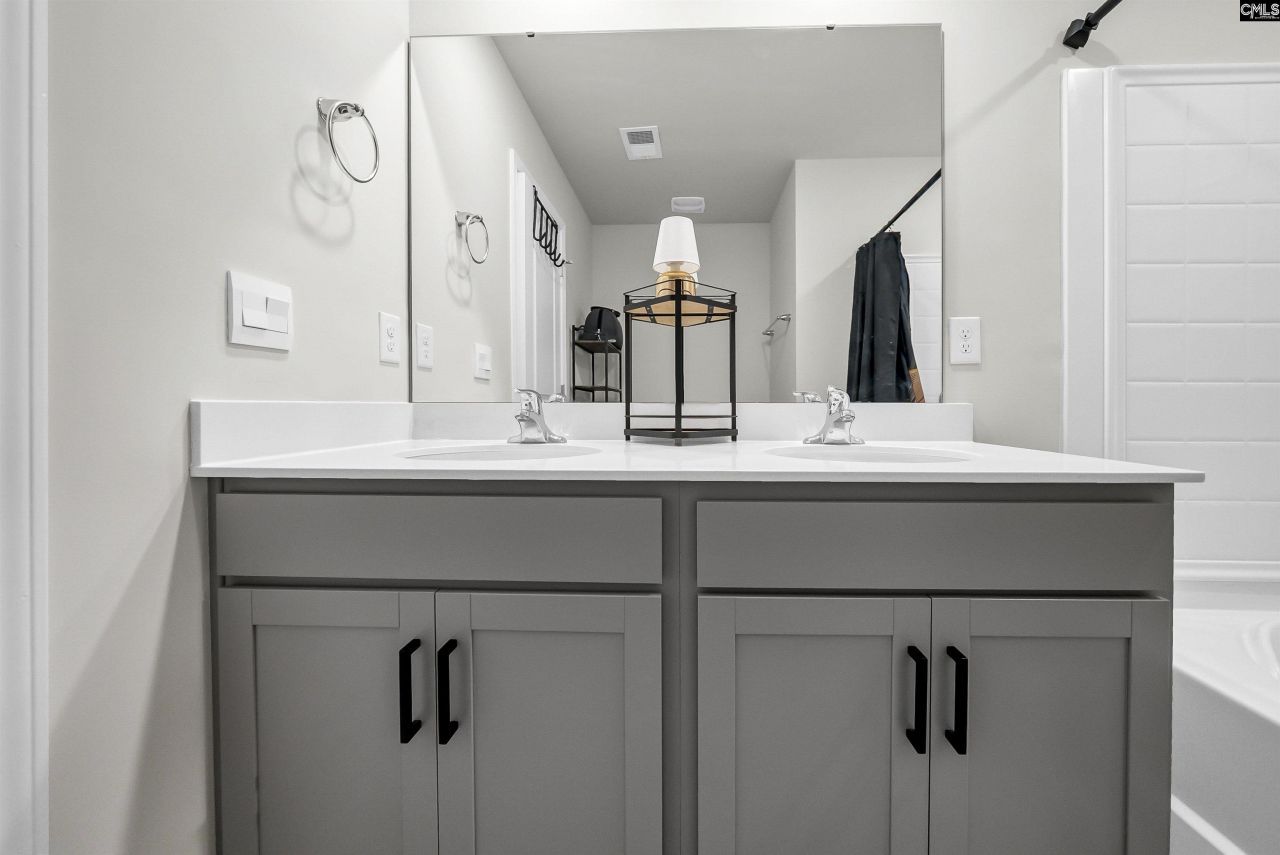 281 Carrington Drive Photo 24