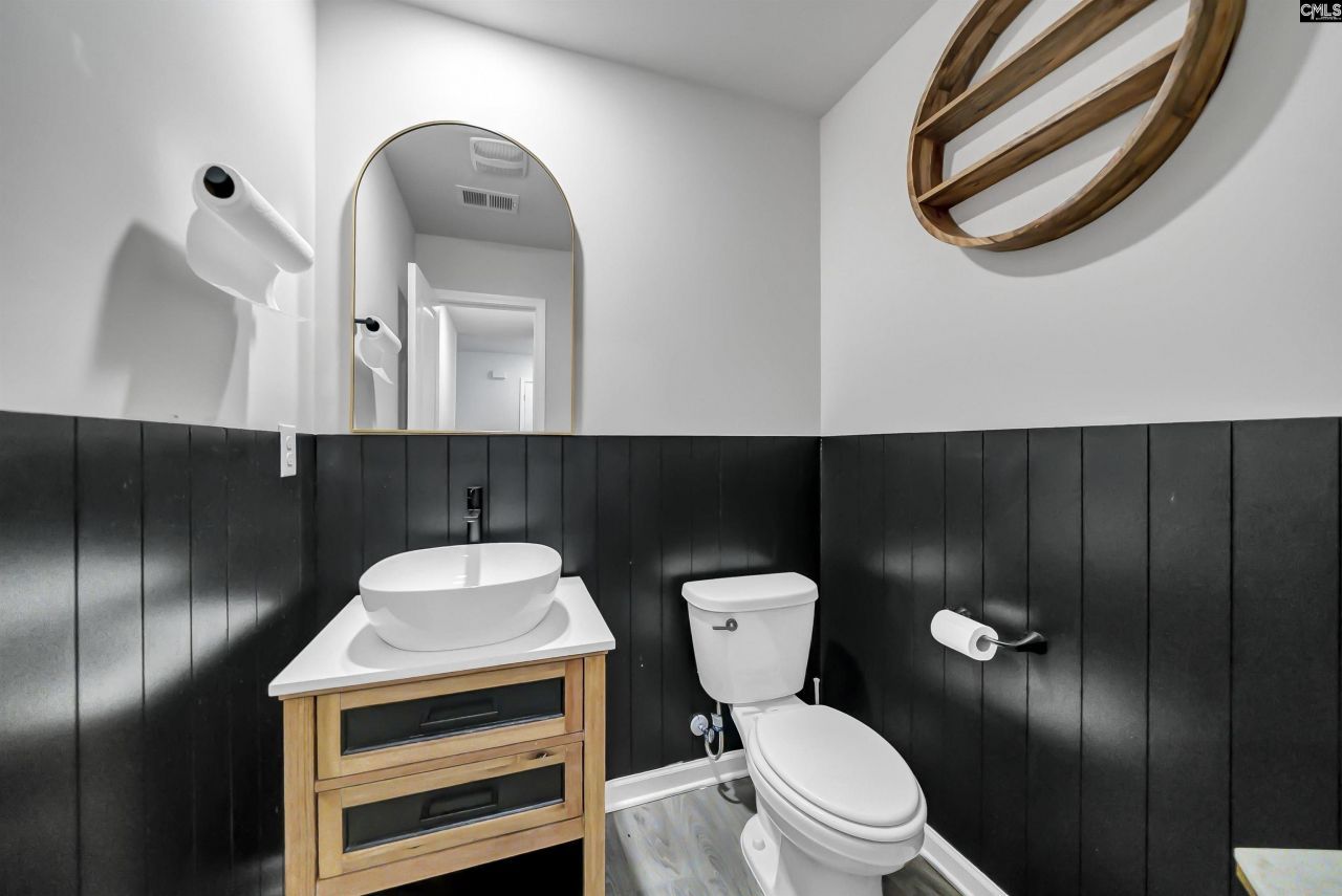 281 Carrington Drive Photo 31