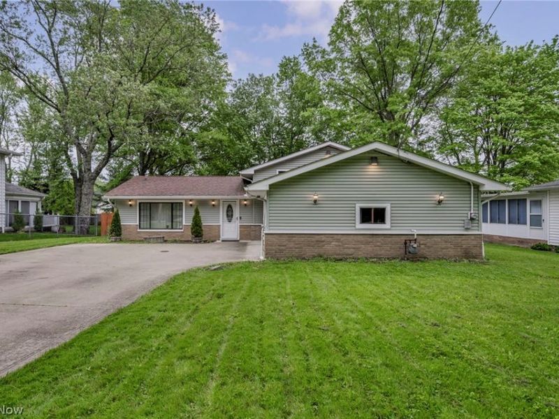 7647 Mccreary Road, Independence, OH 44131 Photo 1