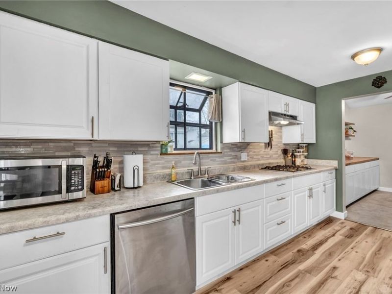 7647 Mccreary Road, Independence, OH 44131 Photo 10