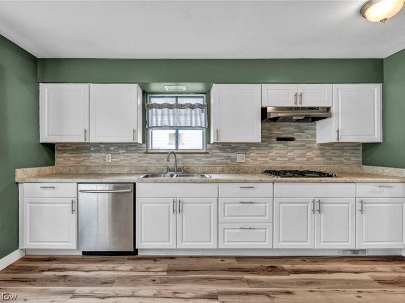 7647 Mccreary Road, Independence, OH 44131 Photo 22