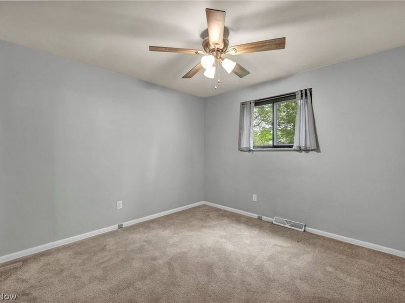 7647 Mccreary Road, Independence, OH 44131 Photo 32