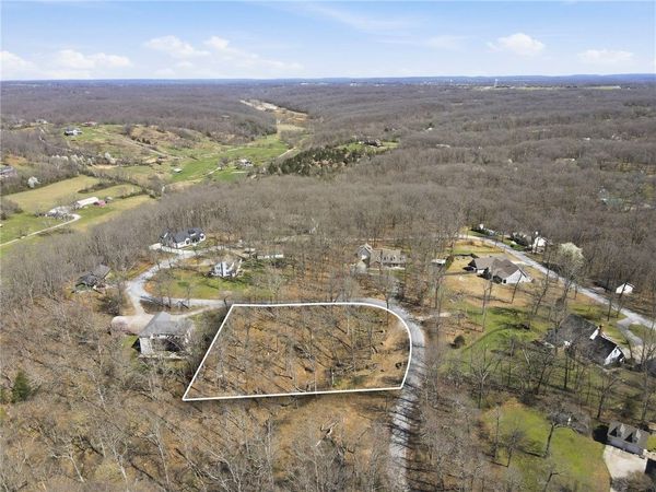 13535 Cardinal Circle , Bentonville, AR 72712