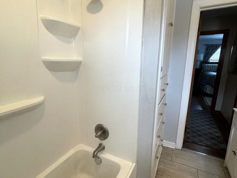 2475 Mccoy Road , Columbus, OH 43220 Photo 13