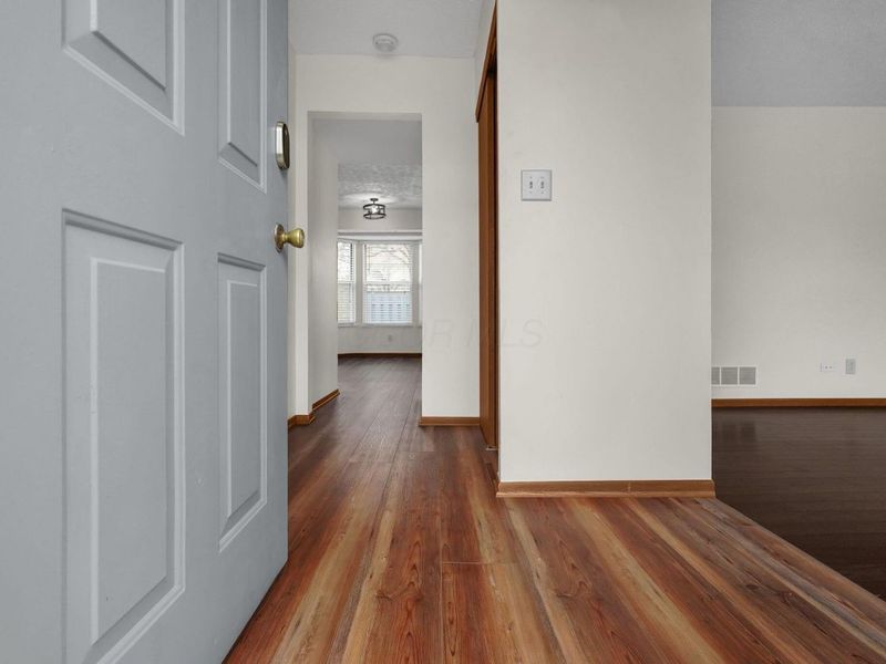 5357 Carina Court, Hilliard, OH 43026 Photo 4