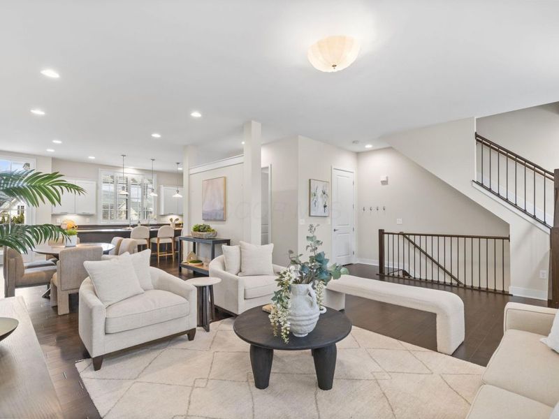 12 Richmond Square, New Albany, OH 43054 Photo 3