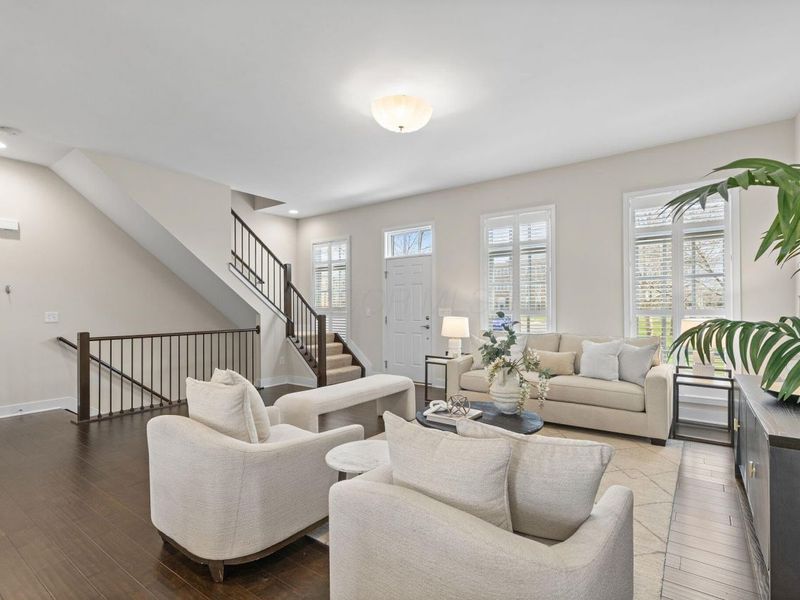 12 Richmond Square, New Albany, OH 43054 Photo 4