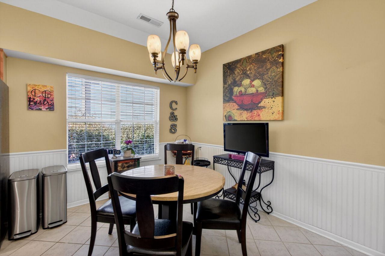 611 Fisherman's Bend Photo 12