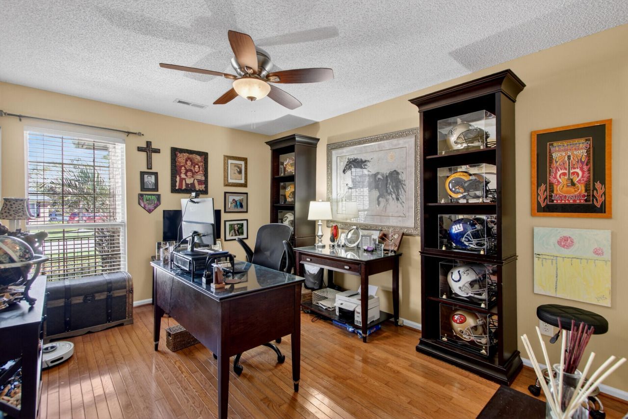 611 Fisherman's Bend Photo 19