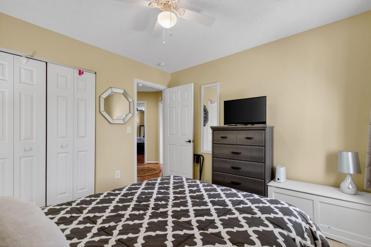 611 Fisherman's Bend Photo 22