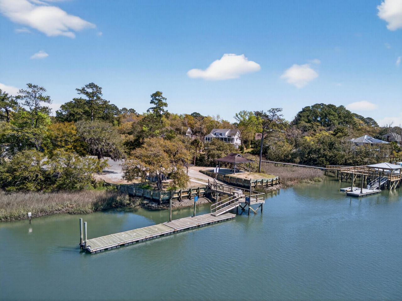 611 Fisherman's Bend Photo 49