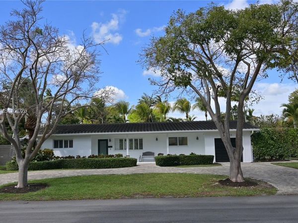 15720 SW 87th Ct , Palmetto Bay, FL 33157