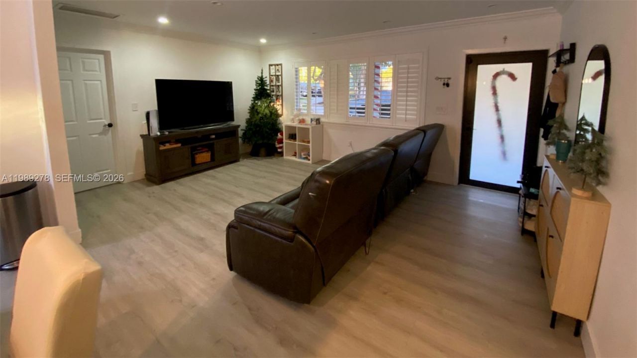 15720 SW 87th Ct , Palmetto Bay, FL 33157 Photo