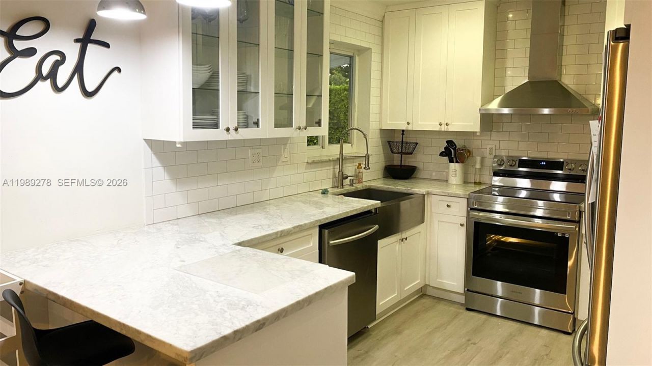 15720 SW 87th Ct , Palmetto Bay, FL 33157 Photo