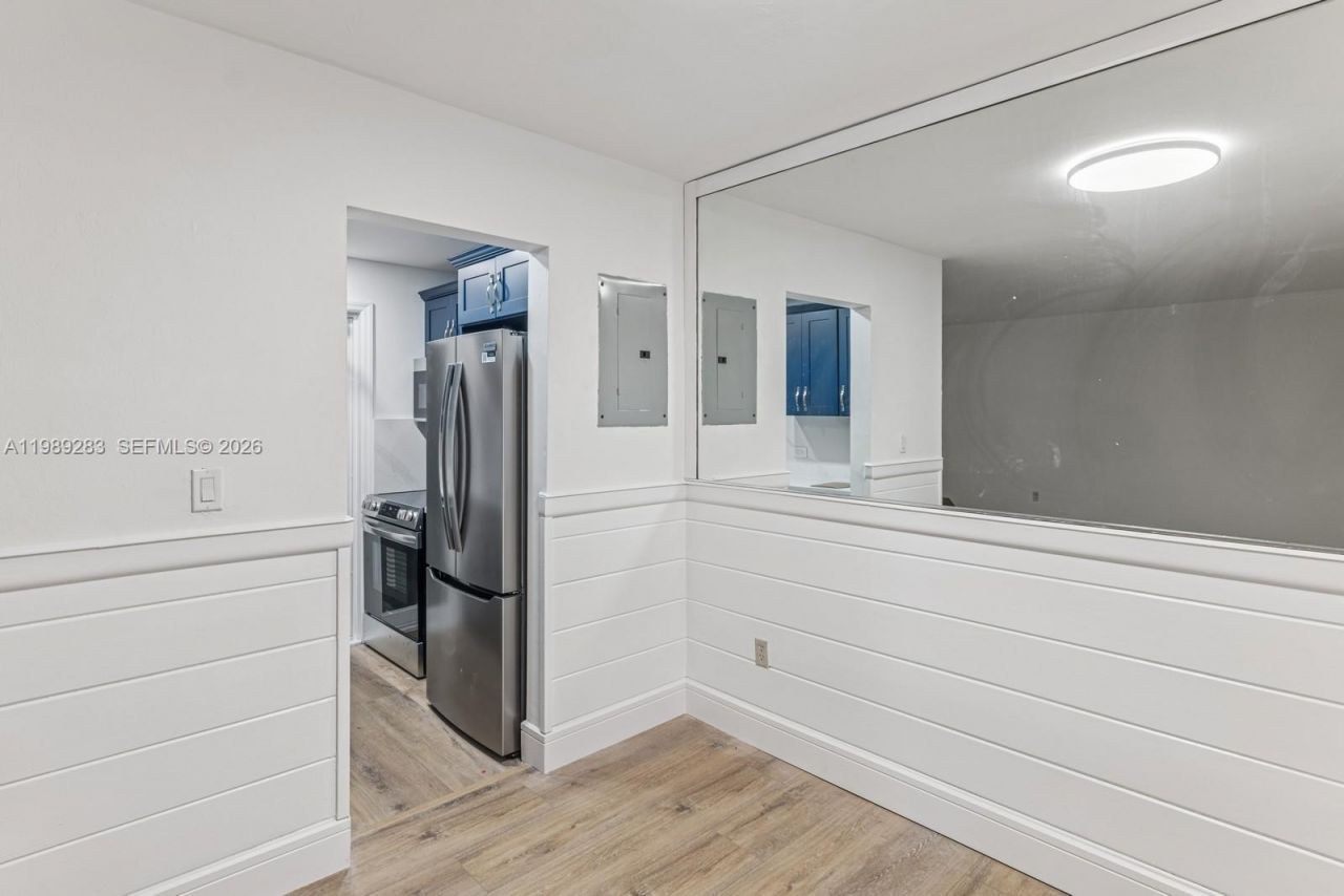 255 Sunrise Dr , Unit 107, Key Biscayne, FL 33149 Photo