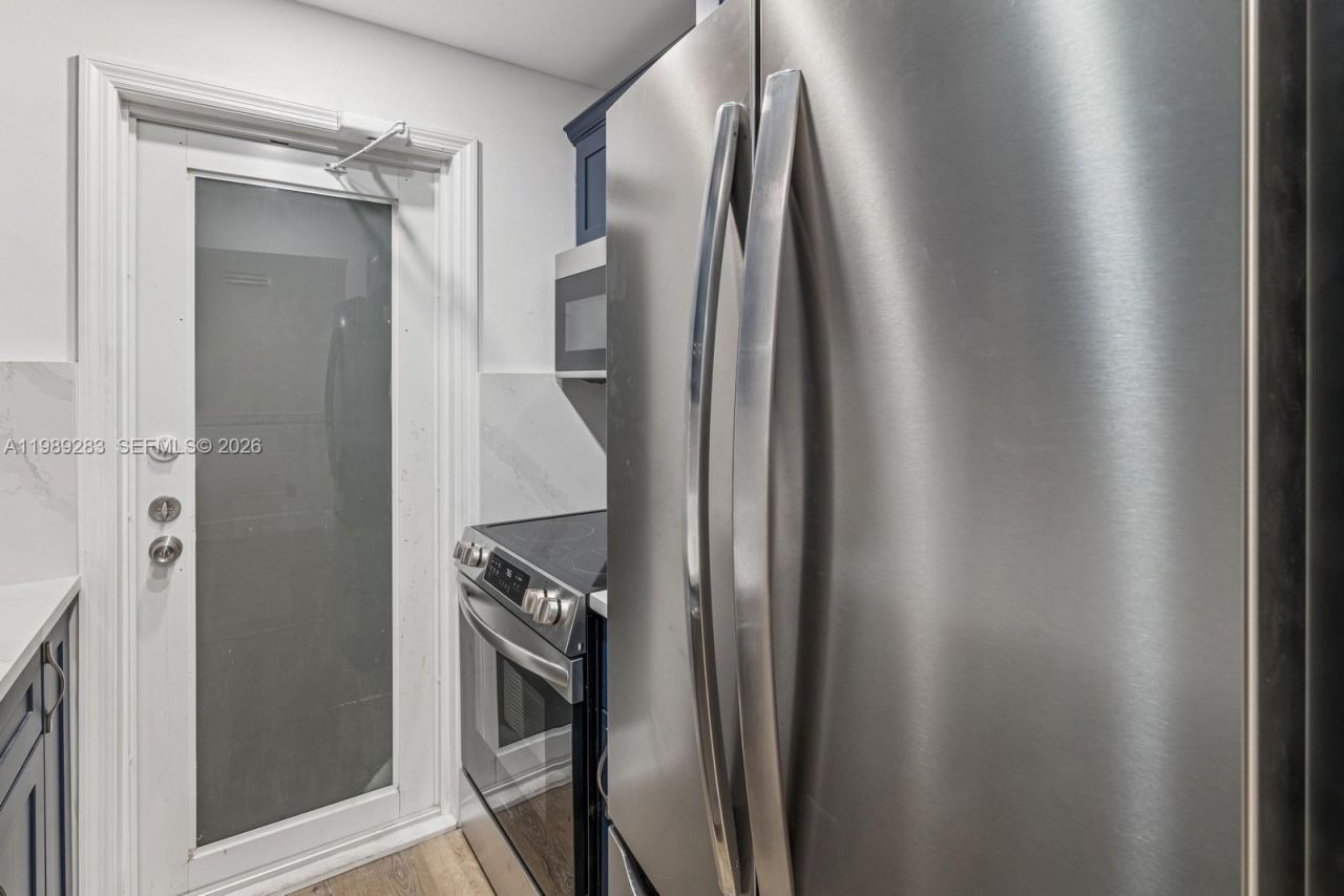 255 Sunrise Dr , Unit 107, Key Biscayne, FL 33149 Photo