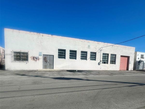 211 W 22nd St, Hialeah, FL 33010