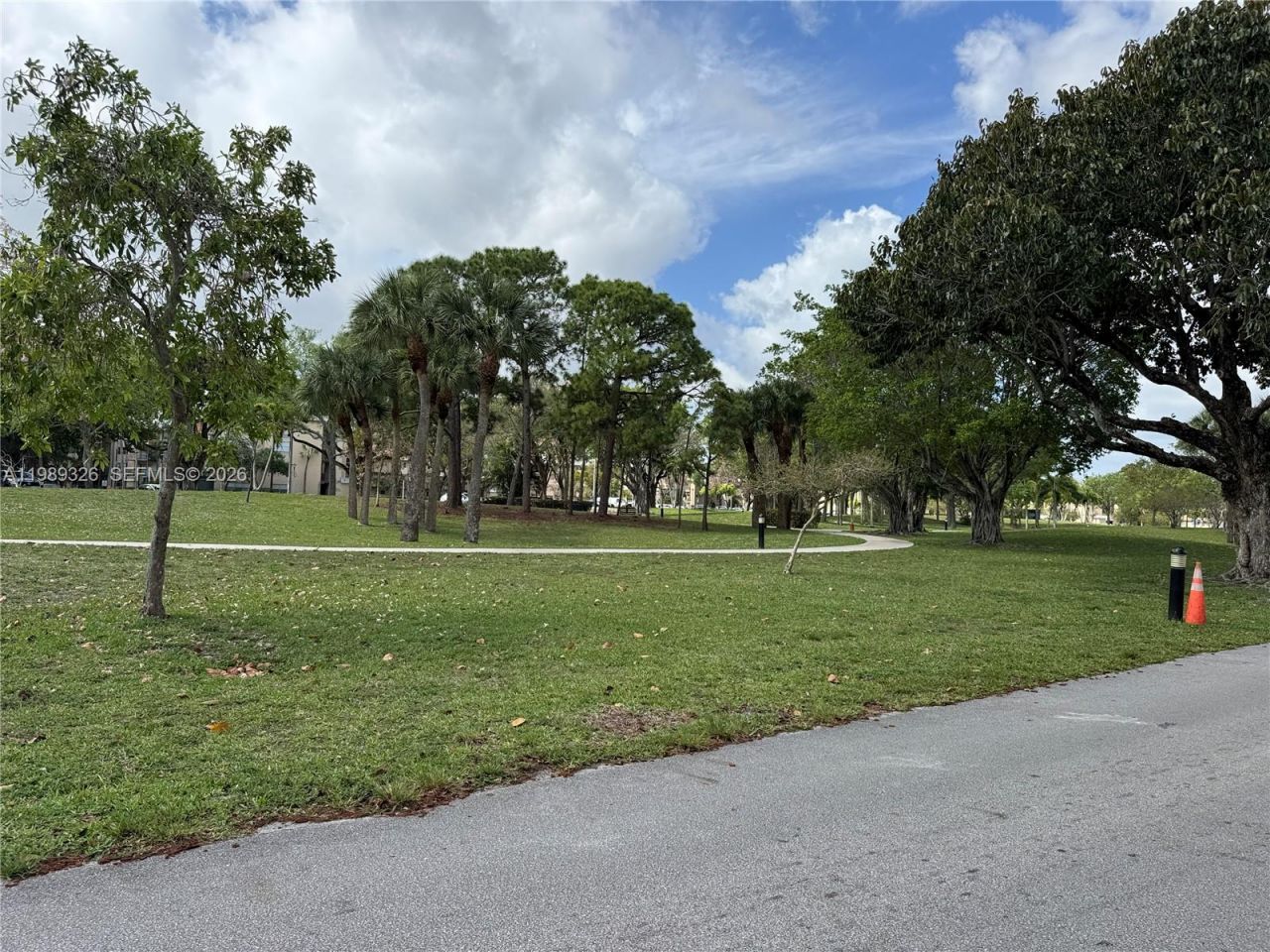 6301 N Fall Circle Dr, Unit 213, Lauderhill, FL 33319 Photo