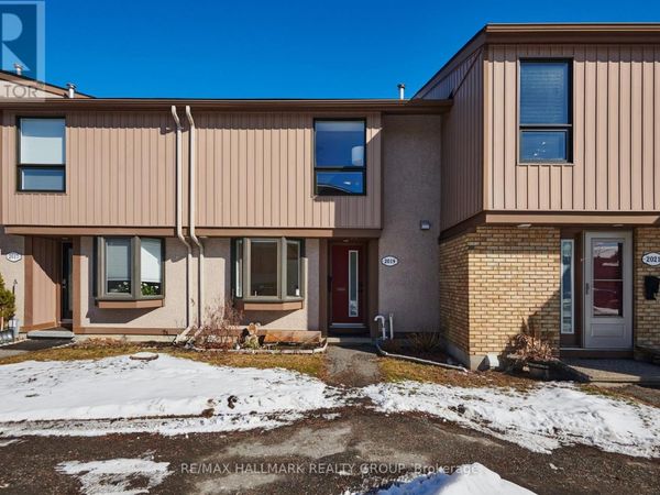 2019 Stonehenge Crescent , Unit 31, Ottawa, ON K1B4N7