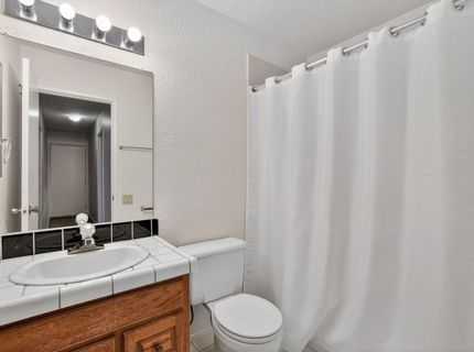 10082 Kern River Ct, Rancho Cordova, CA 95670 Photo