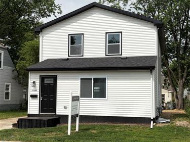 23147 Tawas Avenue, Hazel Park, MI 48030