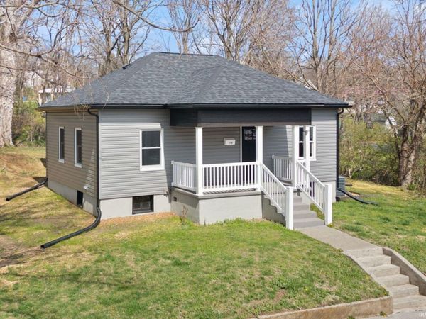 118 W Thornton Street, Paoli, IN 47454