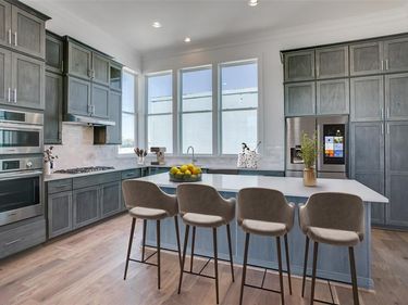 211 Carroll Street, Fort Worth, TX 76107