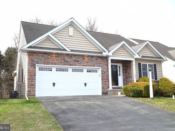 185 WAYPOINT DRIVE, Unit 236, LANCASTER, PA 17603