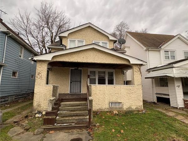 12520 Cornado Avenue , Cleveland, OH 44108
