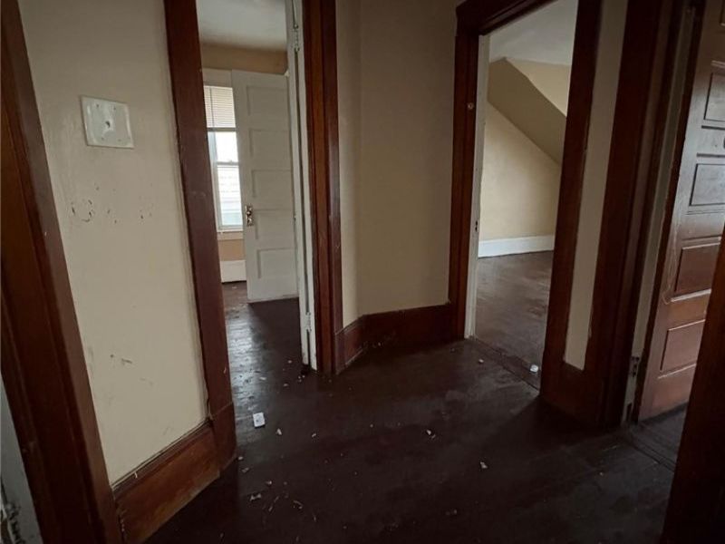 12520 Cornado Avenue, Cleveland, OH 44108 Photo 4