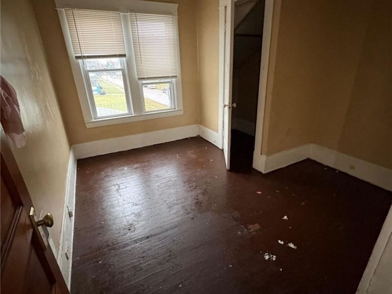 12520 Cornado Avenue, Cleveland, OH 44108 Photo 7