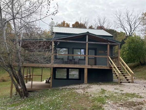 842 Windy Ridge , Elizabeth, WV 26143