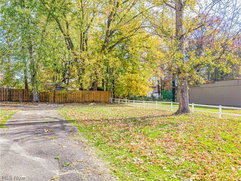 1537 9th Street , Cuyahoga Falls, OH 44221 Photo 22