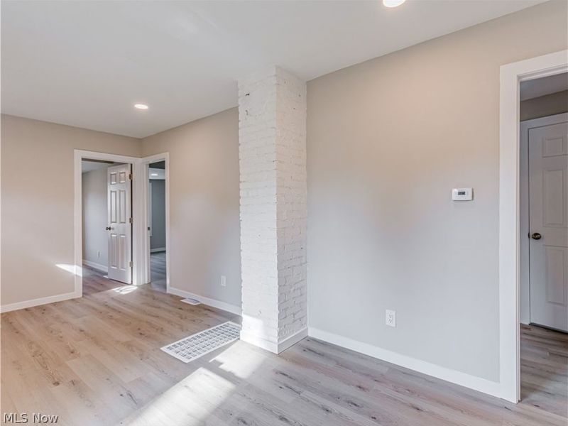 1537 9th Street , Cuyahoga Falls, OH 44221 Photo 5