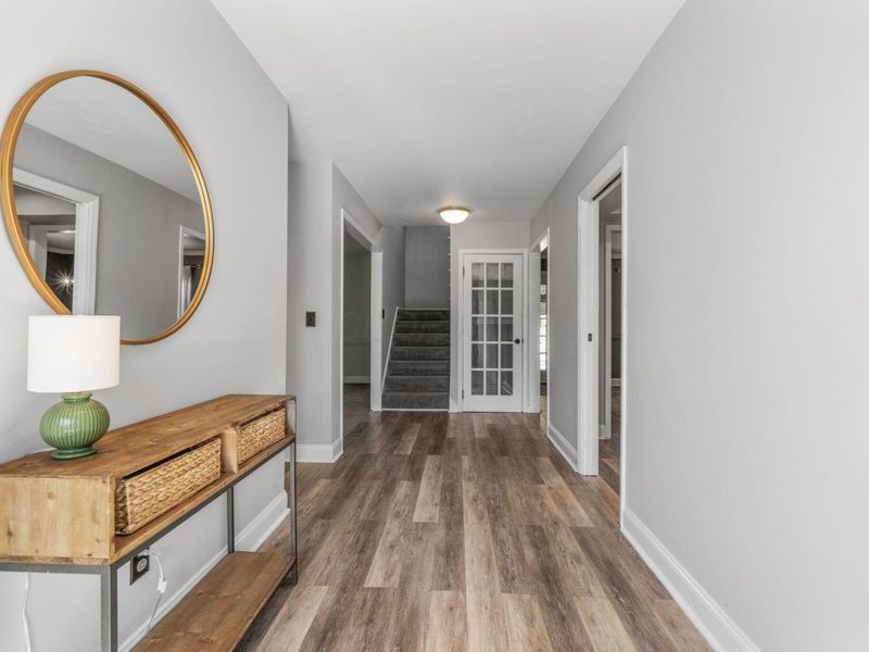 280 E Schrock Road, Westerville, OH 43081 Photo 6