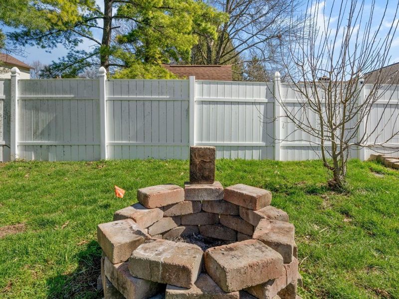 280 E Schrock Road, Westerville, OH 43081 Photo 65