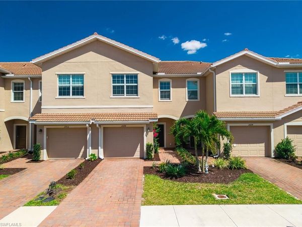 2898 Blossom WAY, NAPLES, FL 34120