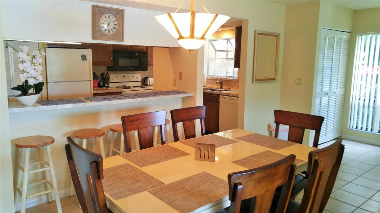 5677 Ashton Lake Drive, Unit 11, Sarasota, FL 34231 Photo