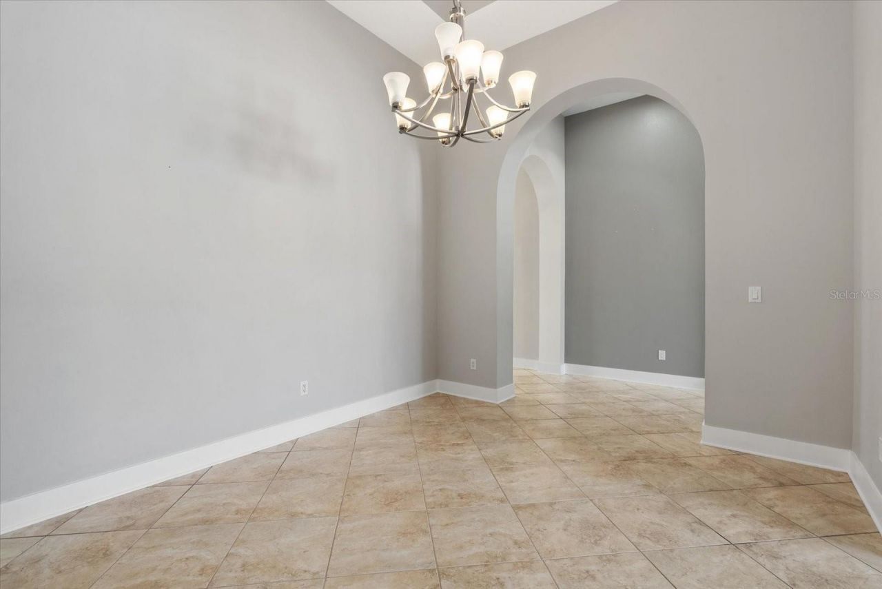 6634 38th Street E, Sarasota, FL 34243 Photo