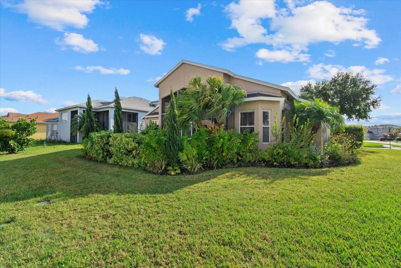 6634 38th Street E, Sarasota, FL 34243 Photo