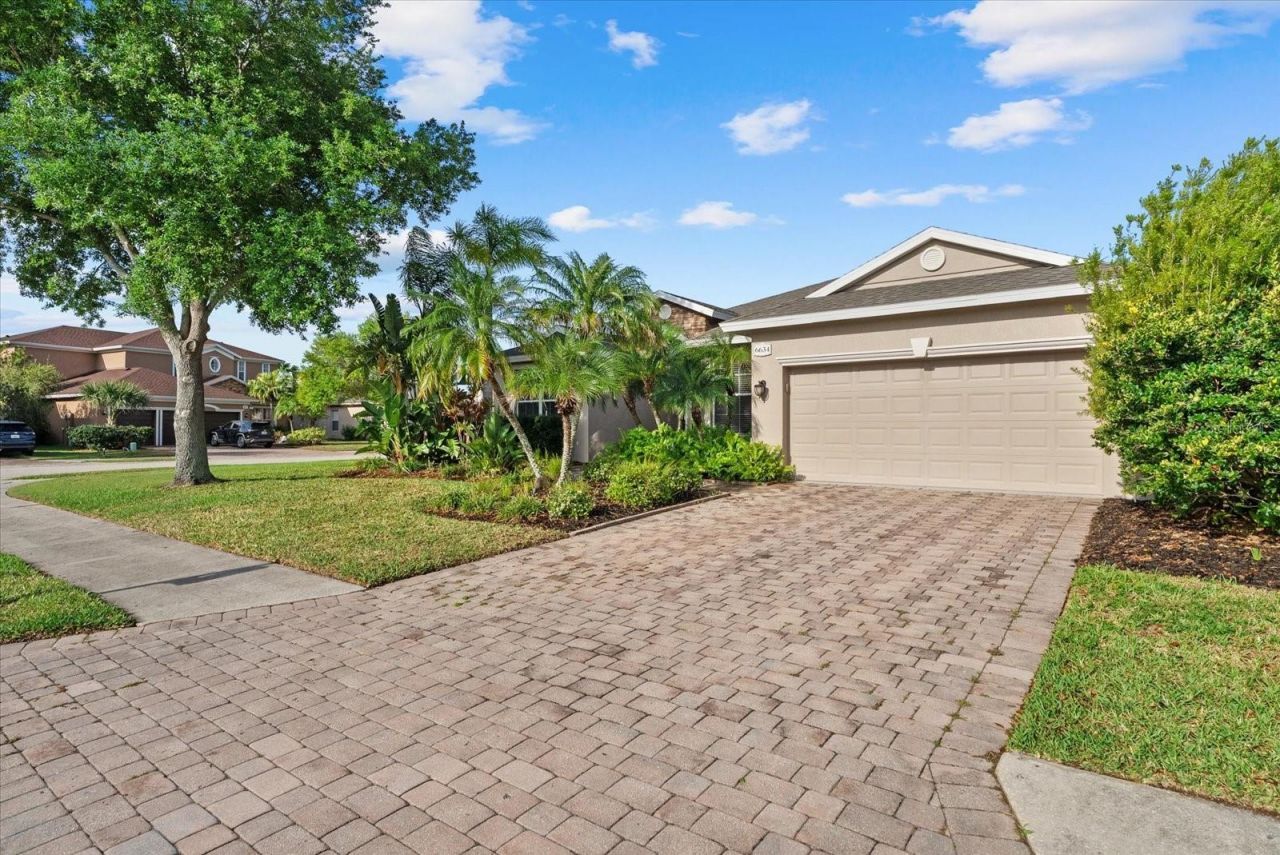 6634 38th Street E, Sarasota, FL 34243 Photo