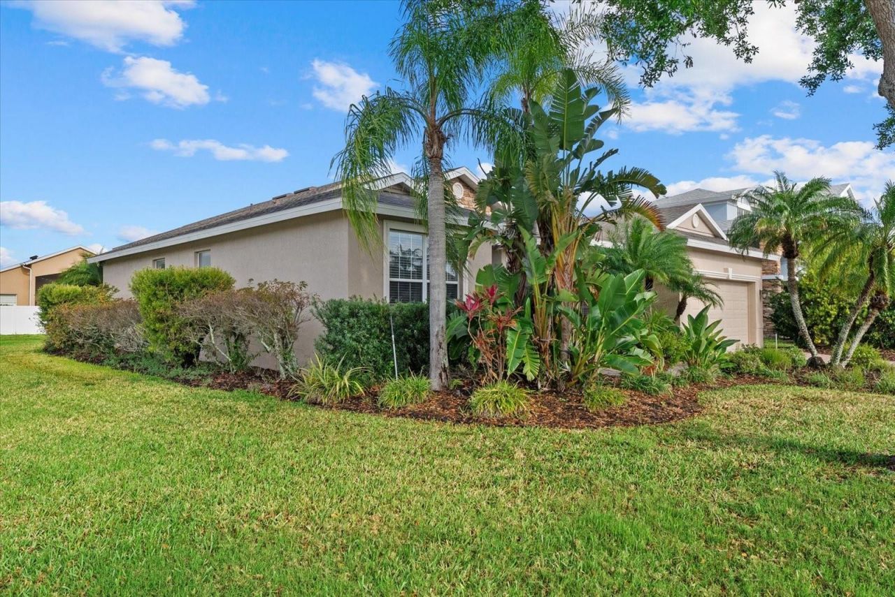 6634 38th Street E, Sarasota, FL 34243 Photo