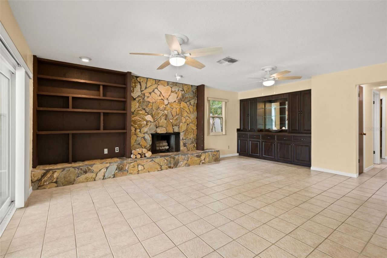 2889 Fair Green Drive, Clearwater, FL 33761 Photo