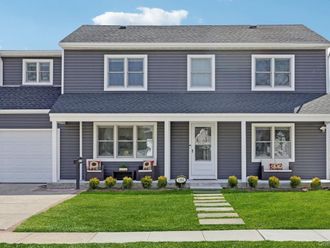 1361 Kew Avenue Hewlett, NY 11557